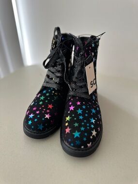 NWT Youth SO Memory Foam Teagan STARS Big Kids 5